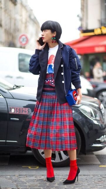 Quand tu tapes dans le mille 🎯
Et que ta cliente repart avec toutes les pièces que tu as chinées spécialement pour elle…

Oui, ici je fais aussi des recherches personnalisées 💌
Selon vos tailles, coupes préférées, matières, imprimés…
Trouver LA pièce parfaite pour vous, c’est clairement l’une de mes forces — et ce que j’aime le plus dans le vintage.

📍 Lisou Street Vintage
Avenue de Béthusy 38B, Lausanne

⏰ Cette semaine
Vendredi 14h–19h
Samedi 11h–18h

⏰ Nouveaux horaires dès le 11 février
Mardi–vendredi 13h–19h
Samedi 11h–18h

#vintagelausanne #secondhandstyle #personalshopping #vintagefinds #tartanstyle