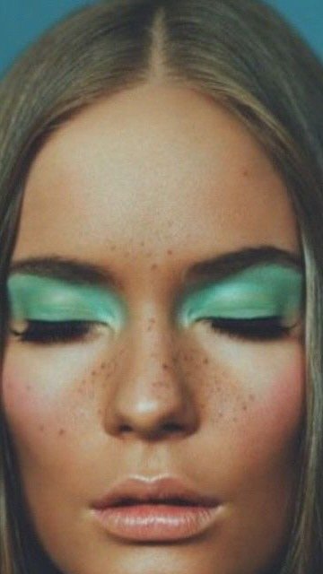 🚆 Je vous emmène avec moi à Genève

🤝 Rendez-vous pro
🧥 Recherche de marchandise
🧠 Tentative de marché aux puces

Spoiler : je me suis plantée 😅
Le marché aux puces, c’est le mercredi et le samedi.
Pas aujourd’hui.

Immersion dans une journée pro, entre déplacements et coulisses du vintage.

📍 Lisou Street Vintage
Avenue de Béthusy 38B
Lausanne

🕰️ Boutique ouverte cette semaine
Mercredi : 14h – 19h
Vendredi : 14h – 19h
Samedi : 11h – 18h

À mercredi à la boutique 🖤

#vintage #vintageshop #entrepreneuselife #lausanne #lisoustreetvintage