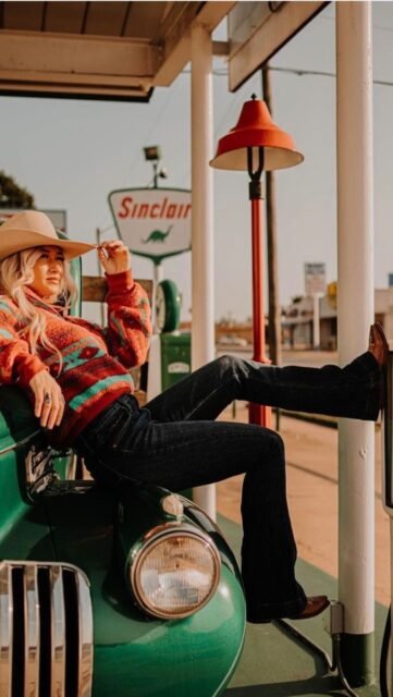 ✨ Le site Lisou Street Vintage est de retour…
et les premières nouveautés arrivent déjà en ligne🩷

🖥️ Nouveau drop de vestes vintage demain à 20h sur le site internet.

Pièces uniques, sélectionnées une à une ♻️

📍 Lisou Street Vintage
Avenue de Béthusy 38B, Lausanne

🕒 Horaires boutique
Mardi – Vendredi : 13h – 19h
Samedi : 11h – 18h

#lisoustreetvintage #vintagelausanne #vintagestyle #vintagefashion #secondhandstyle