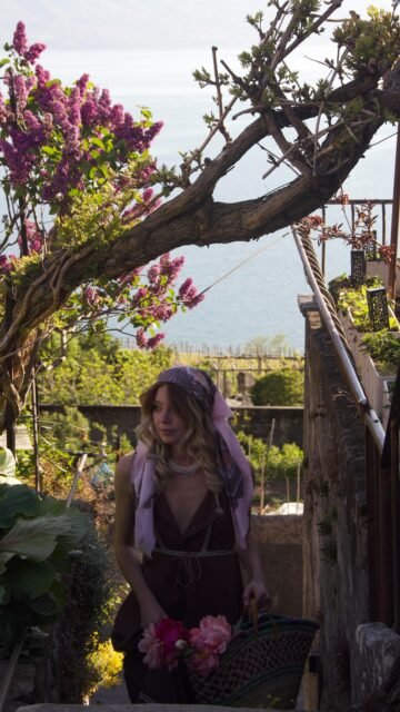 Quand ton coiffeur est un génie ✂️✨

Ce rose… la coupe… la précision… rien ne dépasse, tout est net, tout est parfait 💗

Une couleur douce mais impactante, une ligne ultra clean, un résultat qui change complètement une allure ✨

C’est exactement ce genre de détail qui fait passer un look à un autre niveau 👀

Merci @exclusif_by_fabrice_rochet de me sublimer depuis ces deux dernières années 💫