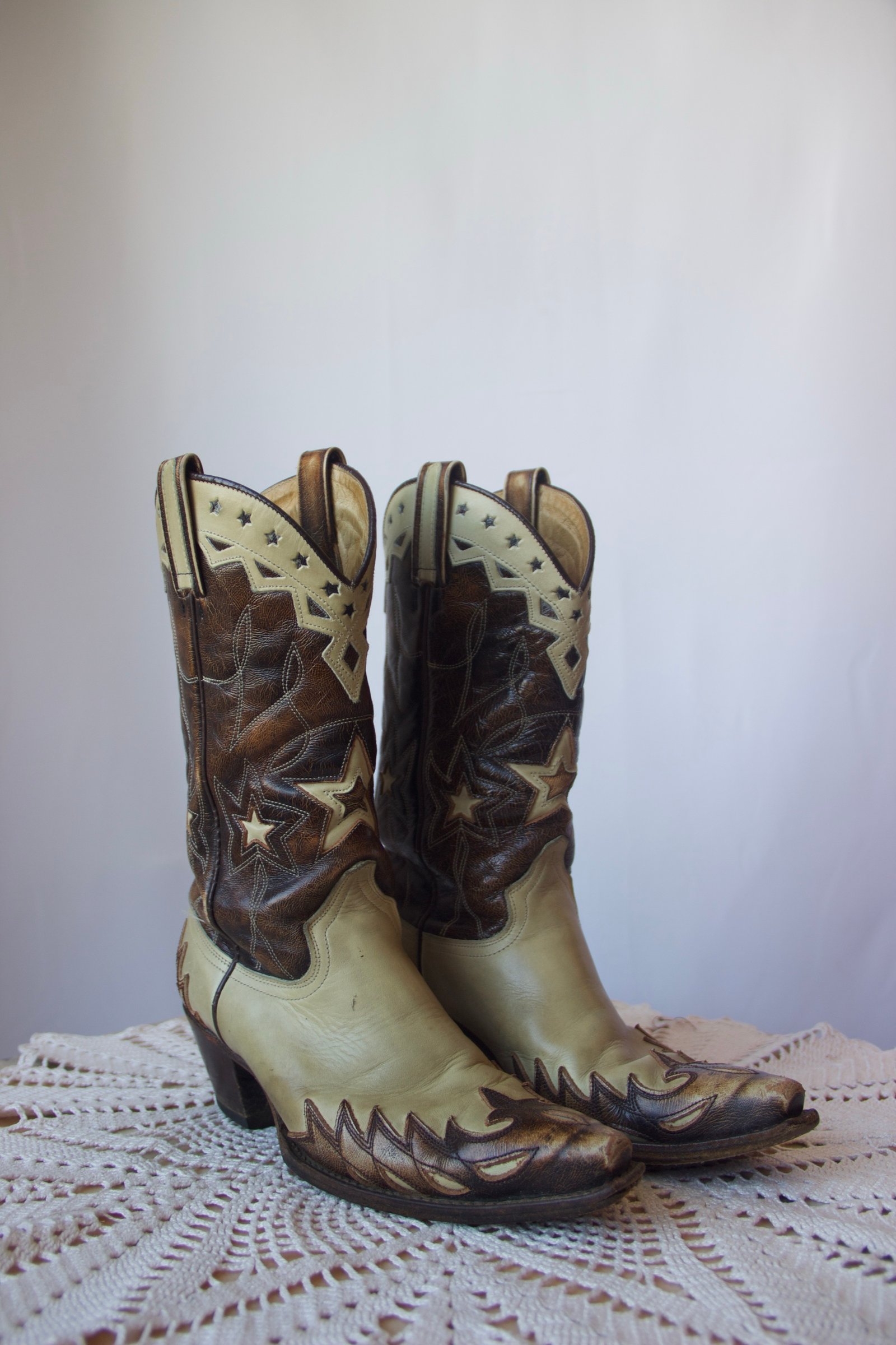 Santiags Sendra étoilées cuir beige & marron – Made in Spain – T39