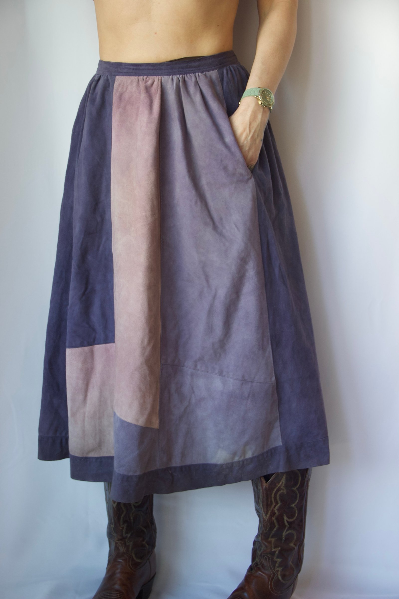 Jupe trapèze patchwork en daim violet vintage